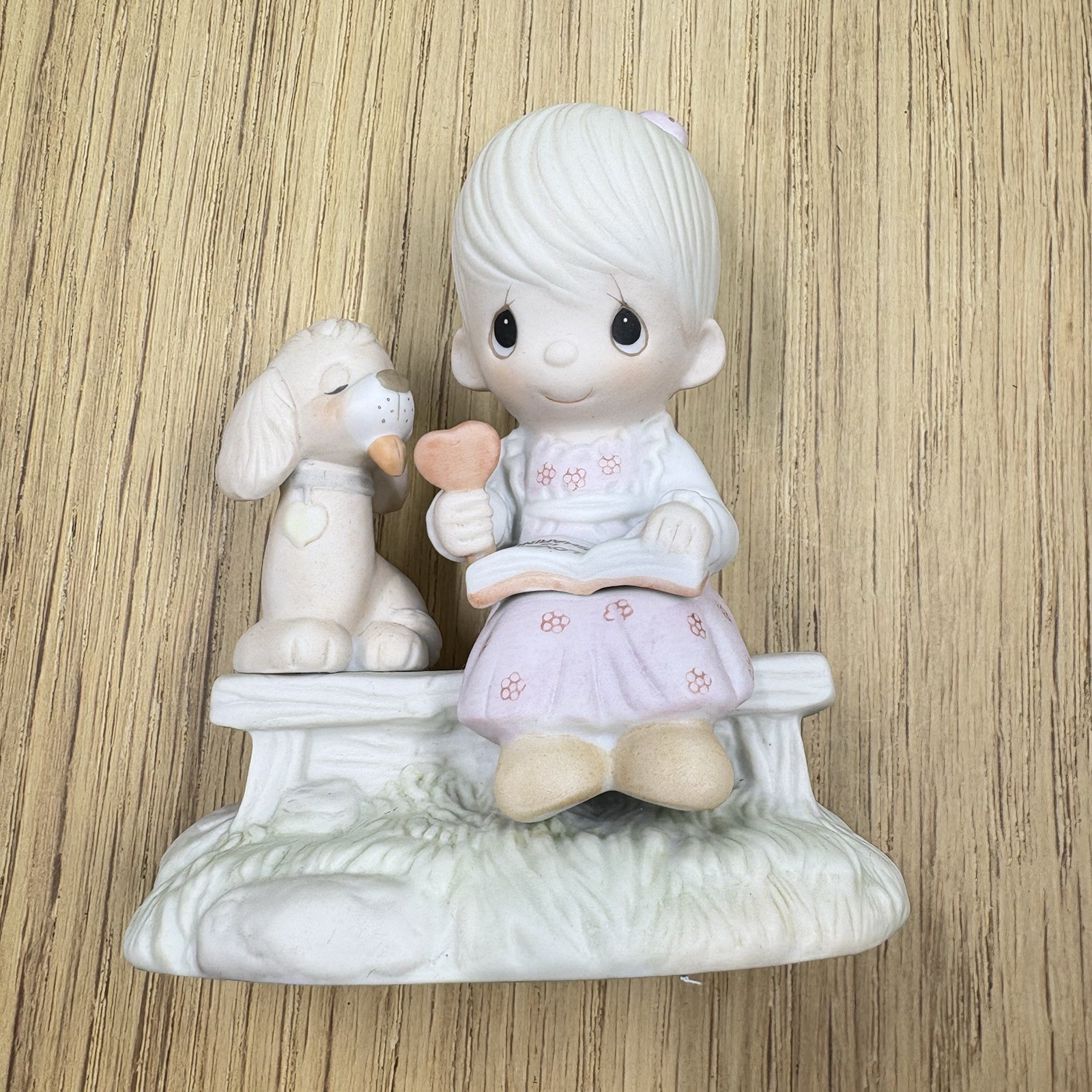 Precious Moments Vintage E-3110 “Loving Is Sharing” figurine-1979
