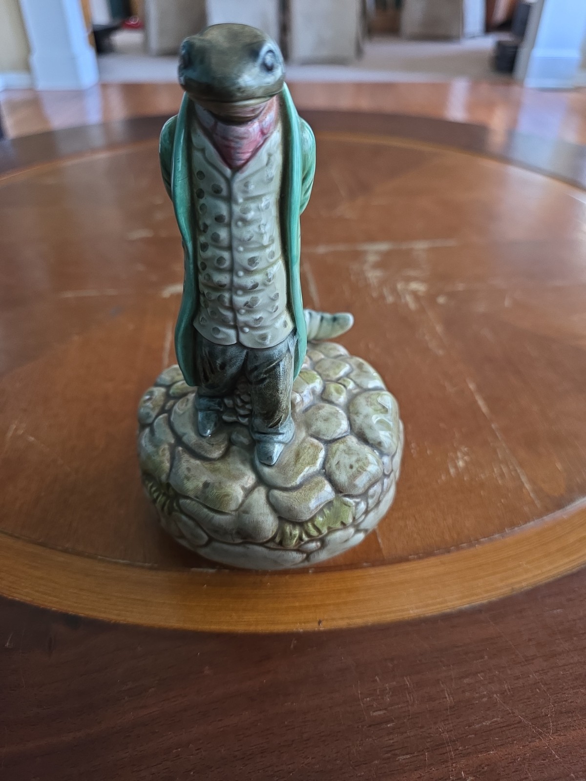 Schmid Beatrix Potter Sir Isaac Newton Rotating Music Box