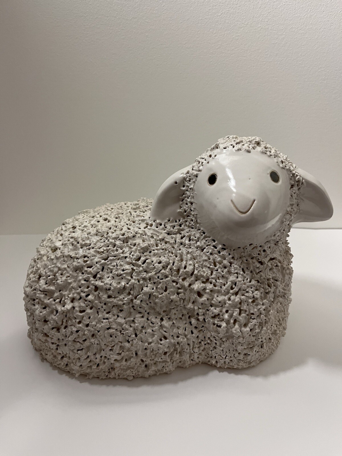 Amazing & Unusual 1970’s Popcorn Glazed Ceramic Sheep/ Lamb – 9×6”/ 23x15cm