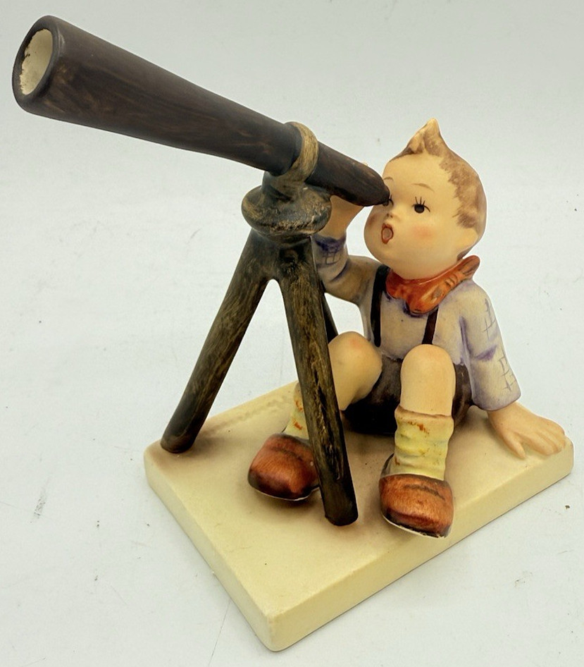 Vtg Hummel STAR GAZER #132 Porcelain Figurine Boy w/ Telescope TMK2 – 4.75″