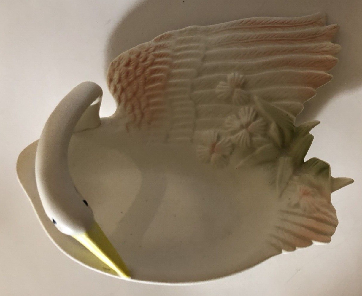 Vtg 1960s Ceramic White Pink Crane Heron Swan Bird Trinket Soap Dish Majolica