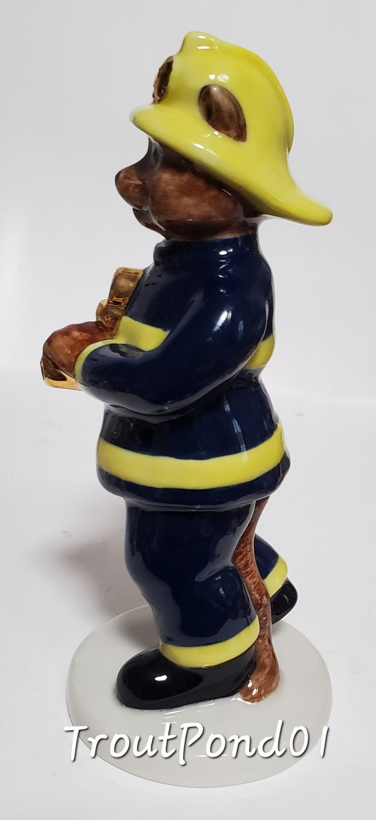 Wade Catkins Fireman 2000 LE 250 Lg Blow-Up 5 In Porcelain Cat Figurine UKI Ltd