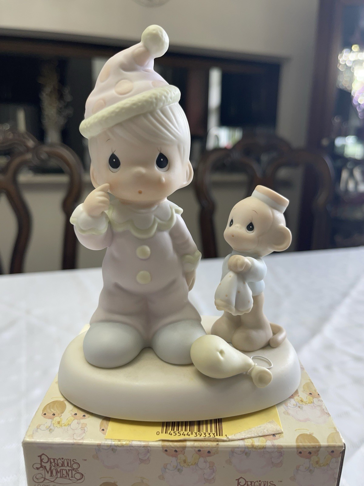 Precious Moments Somebody Cares 522325 Enesco 1997 Porcelain Figurine W/ Box