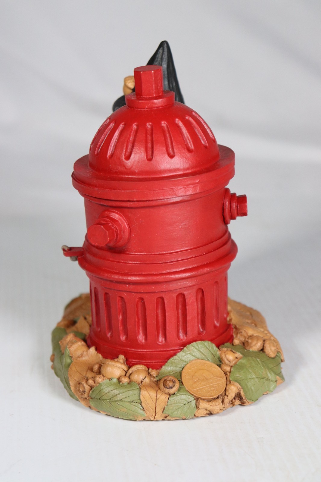 VTG Tom Clark Gnome Fire Fighter Hydrant Figurine New Old Stock