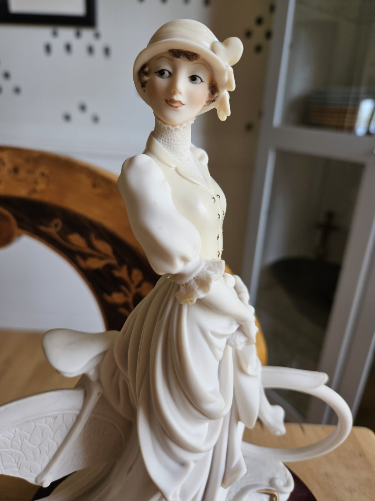 Giuseppe Armani Porcelain Figurine “Sunday Ride” 0531F Damina Con Bicicletta