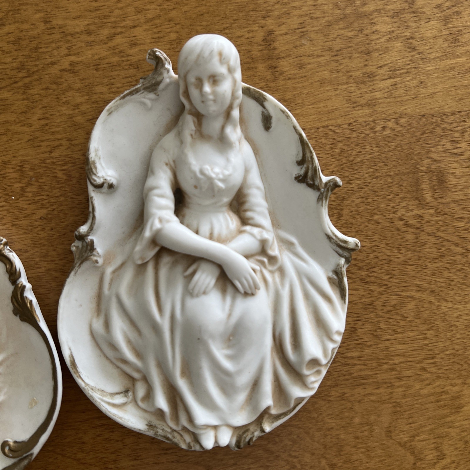 Vintage Lefton Japan Bisque Wall Figurine Plaques Victorian Boy & Girl 284