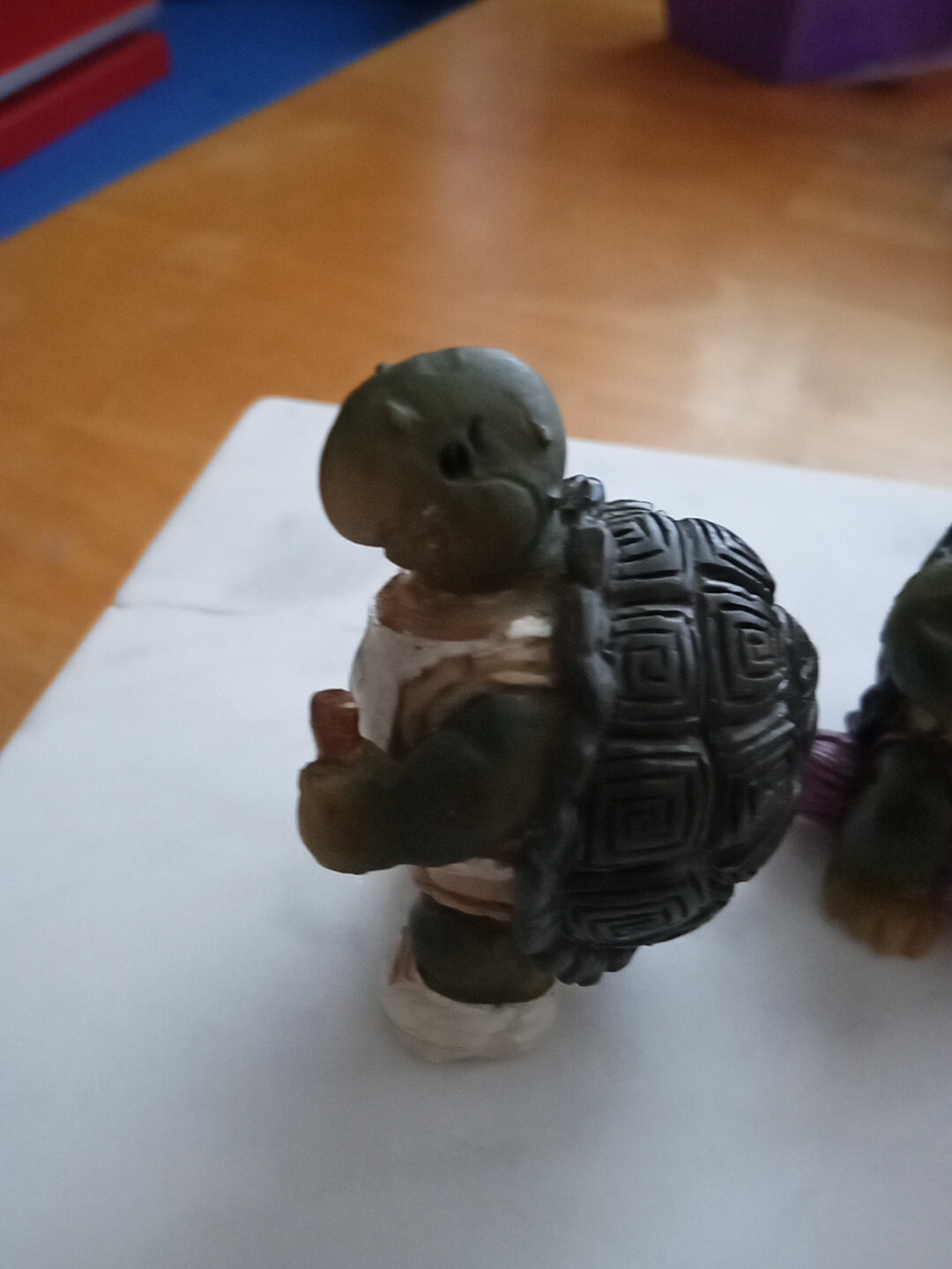 Pair Of 2.5 Inch Resin Boy And Girl Turtles, Very Cute