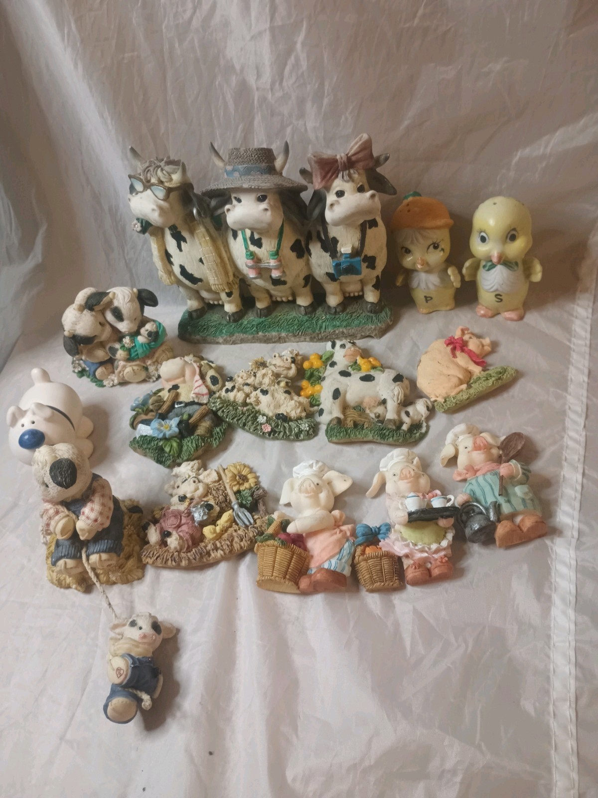 Lot of Assorted Farm Animals Cow,Pig,Mary Moo Moos Figures