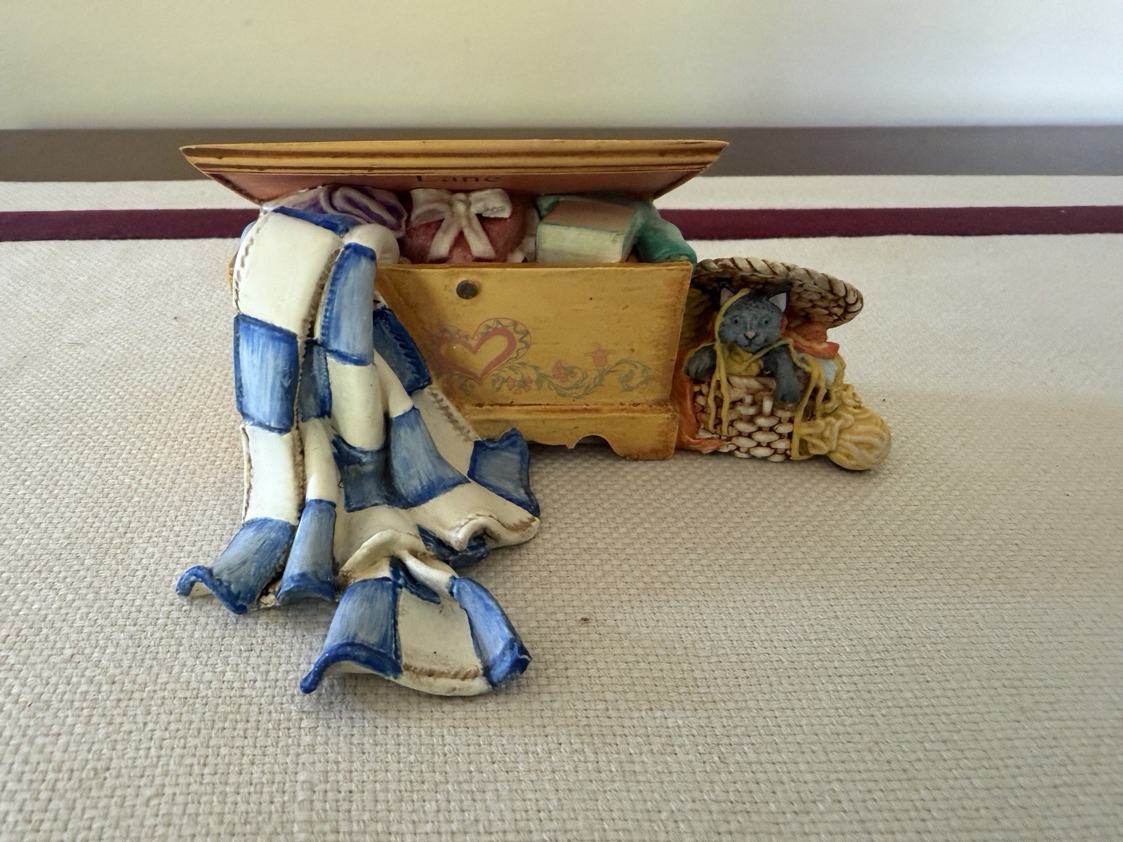 Goebel Hummel Hummel Scape Small Hope Chest Figurine In Original Box