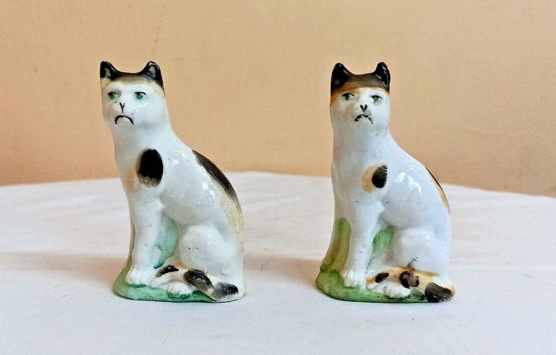 Vintage Antique Japan Porcelain Statue Cat Multi Colors Exquisite 10Cm Figurine
