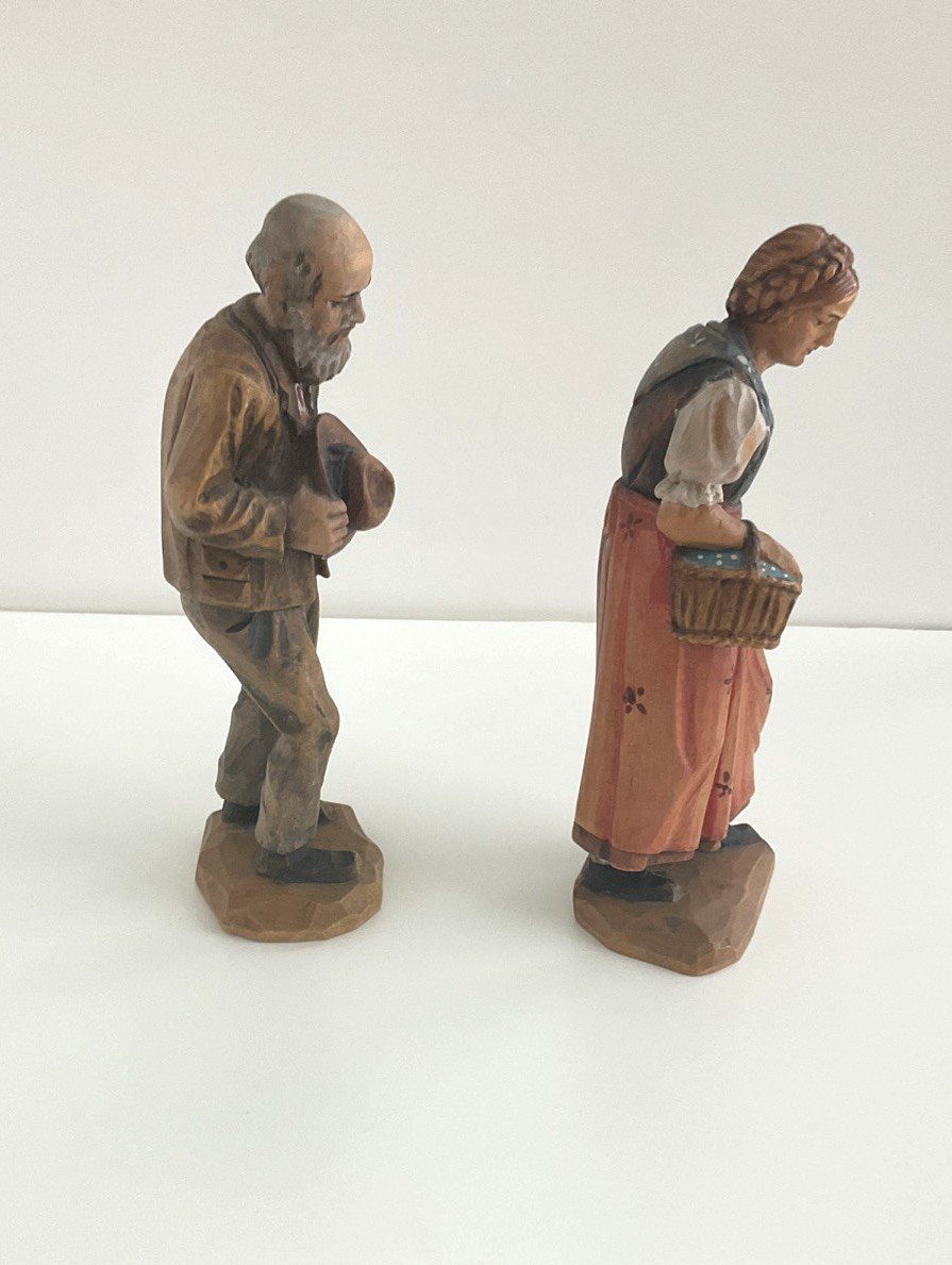 Schmid Linder Wood Carvings Man And Woman Switzerland 6000 Lucerne