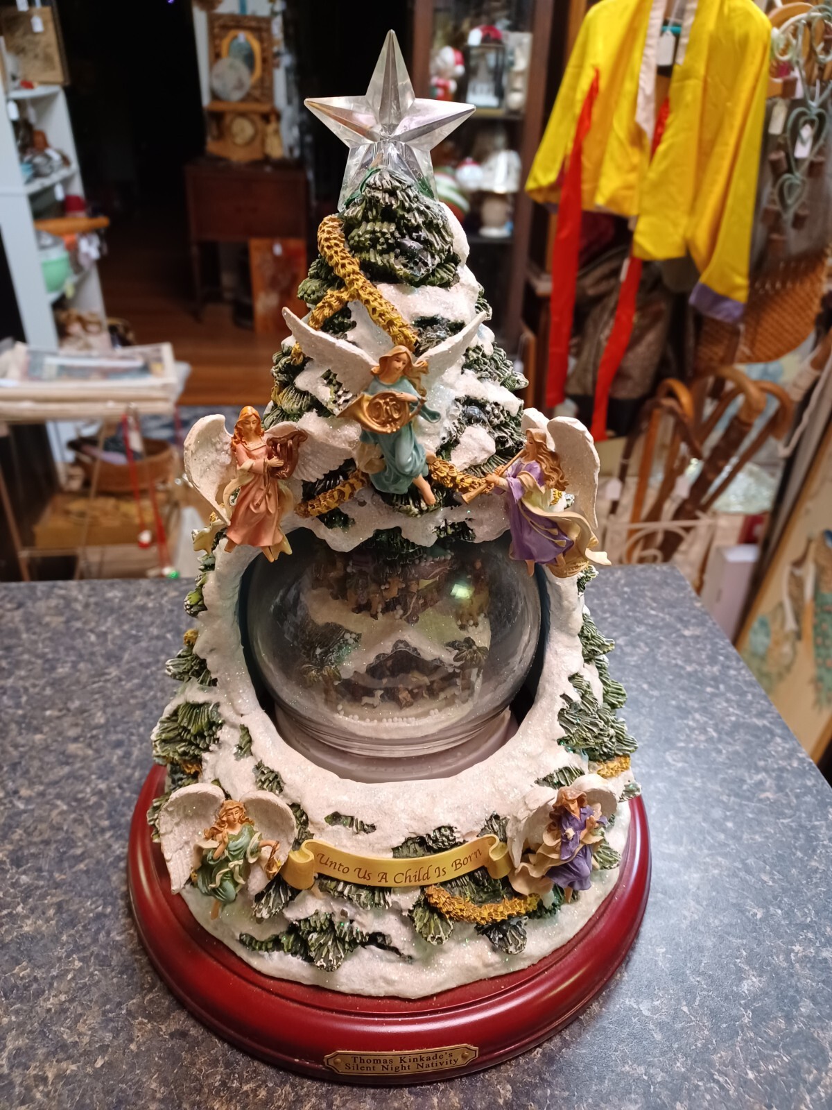 The Bradford Exchange Thomas Kinkade Musical Illuminated Nativity Silent Night