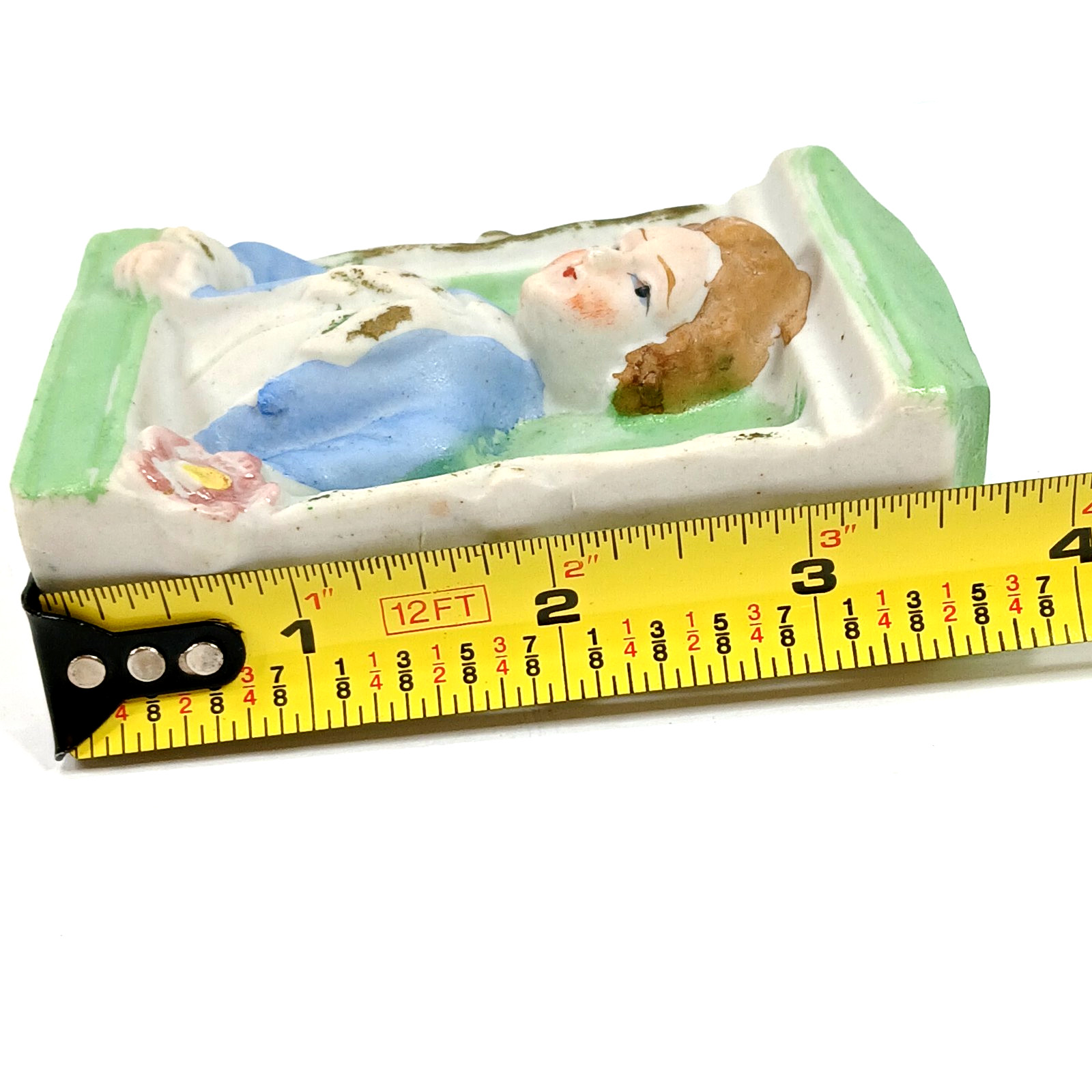 Occupied Japan Mini Wall Pockets Victorian Couple in Windows Ceramic 3.75″
