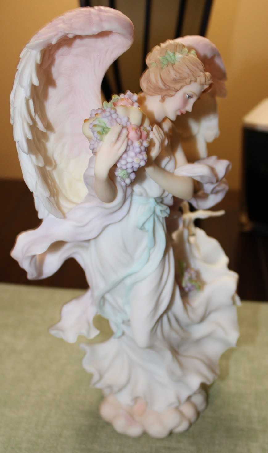 Seraphim Classics “Nina” 1998 Heavenly Harvist #81491 12.5″ Angel