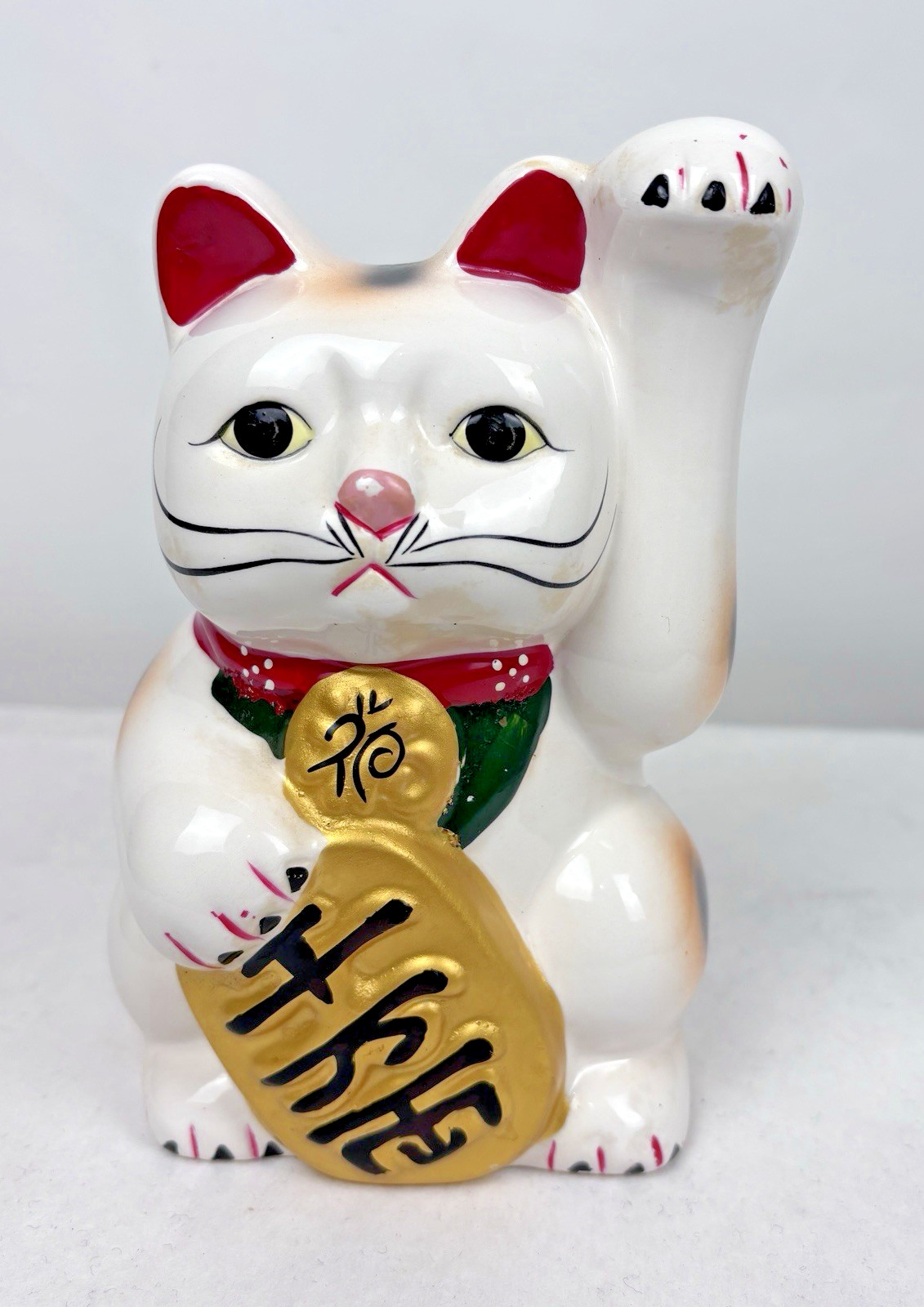 Thailand Land of Diversity and Refinement Beckoning or Lucky Cat READ