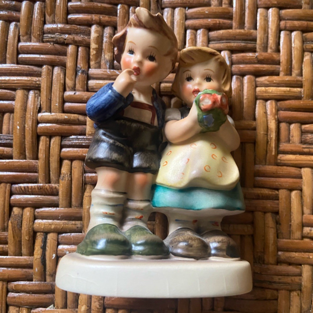 Hummel ‘We Congratulate’ Porcelain Figurine 3.75 in Vintage, W. Germany