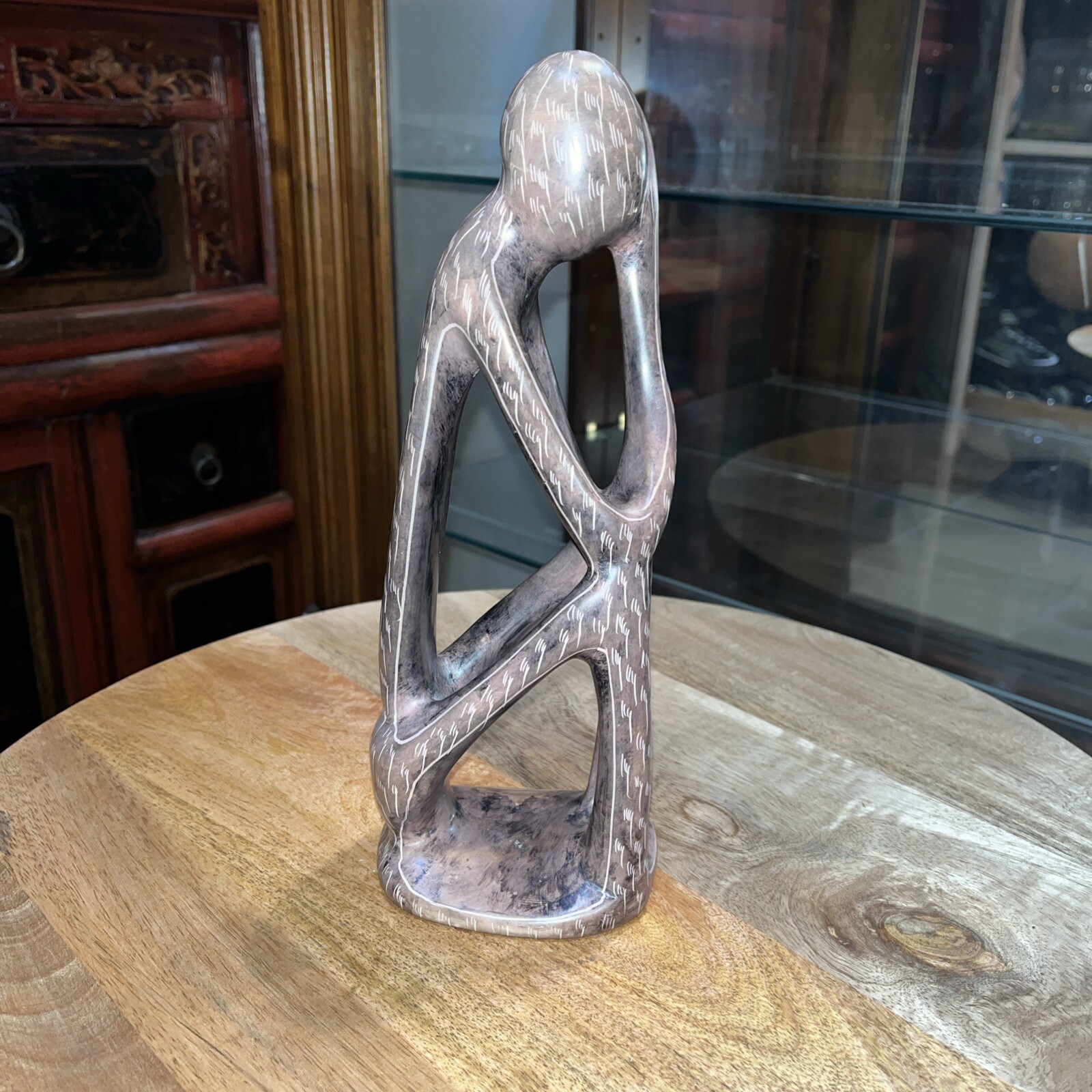 VINTAGE ABSTRACT OF A THINKING PERSON SCULPTURE FIGURINE VERY INTERESTING PIECE