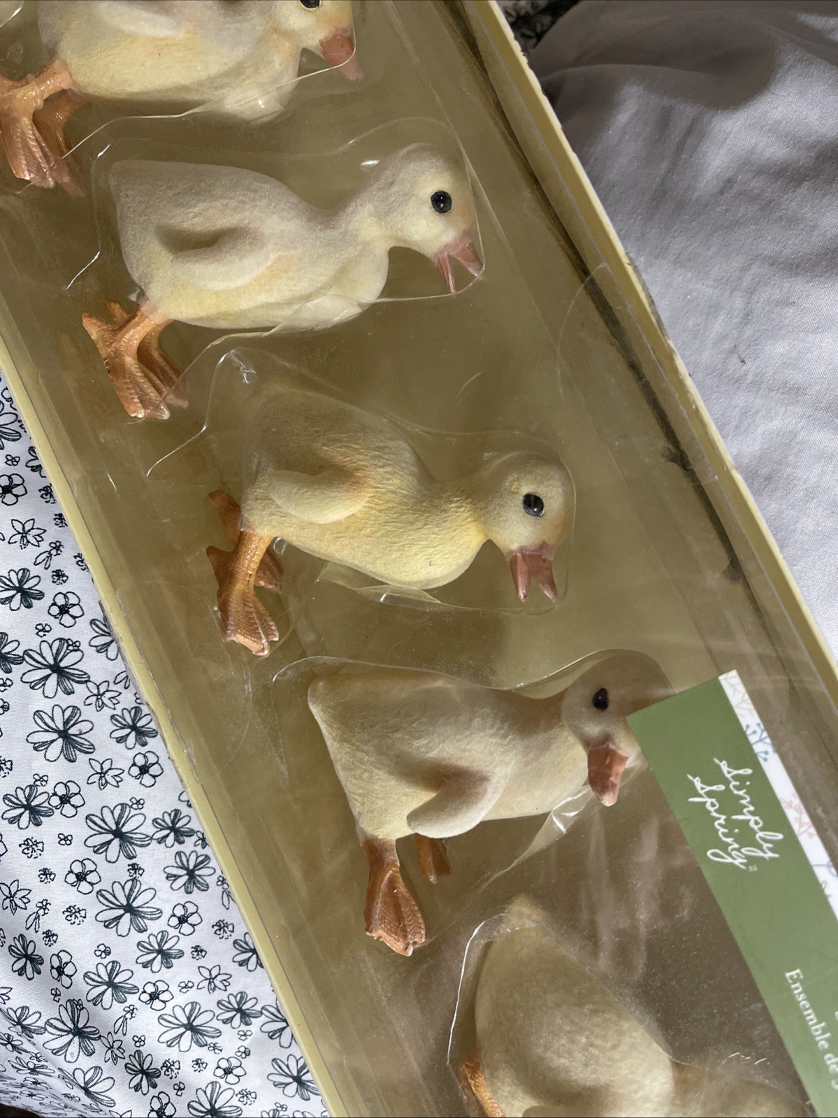 NIB -5-Flocked Resin-Easter Ducklings. 3 1/2” To 4” Baby Ducks Figurines🐥💛