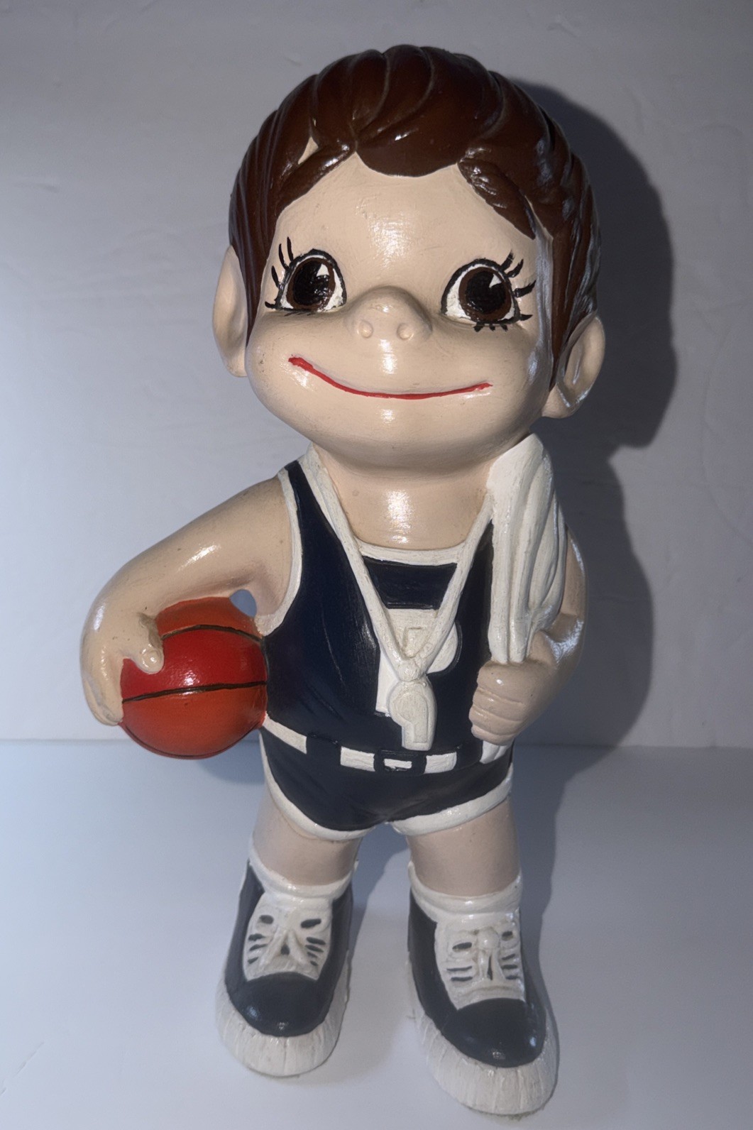 Atlantic Mold Company 1970’s Vintage Ceramic Basketball Player Smiley Boy