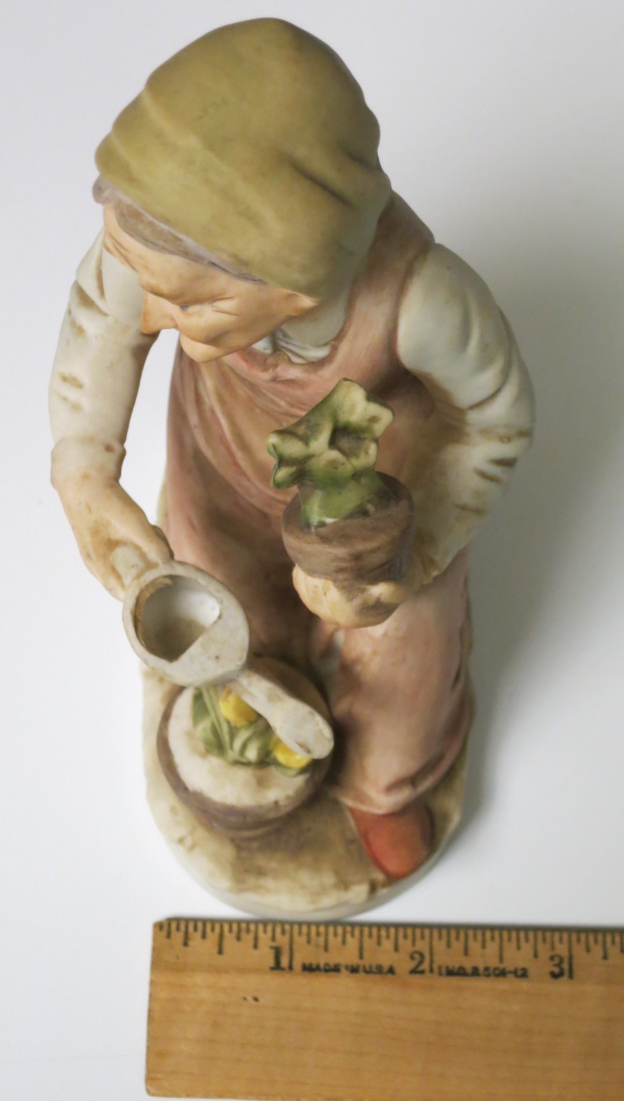 OLD WOMAN Watering Can Porcelain Figurine HOMCO Made In Japan 6.50” Tall VINTAGE