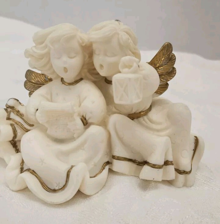 Vintage Windsong Angels Figurine, 2 White Angels Singing. Gold Accents.