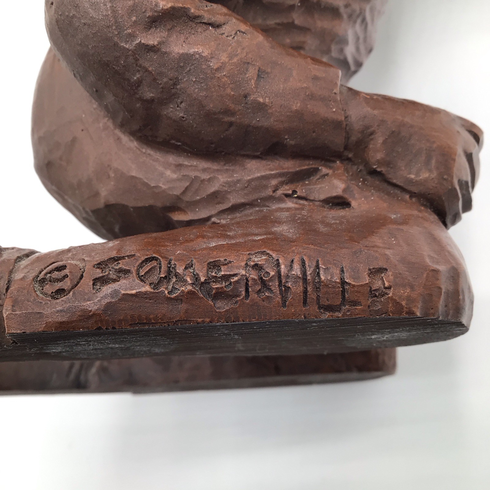 Red Mill Somerville Pecan Shell Resin Kneeling Boy In Overalls