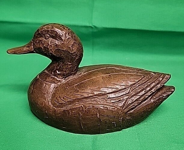 Vintage small Duck RED MILL MFG handcrafted Pecan or walnut Shells Resin USA
