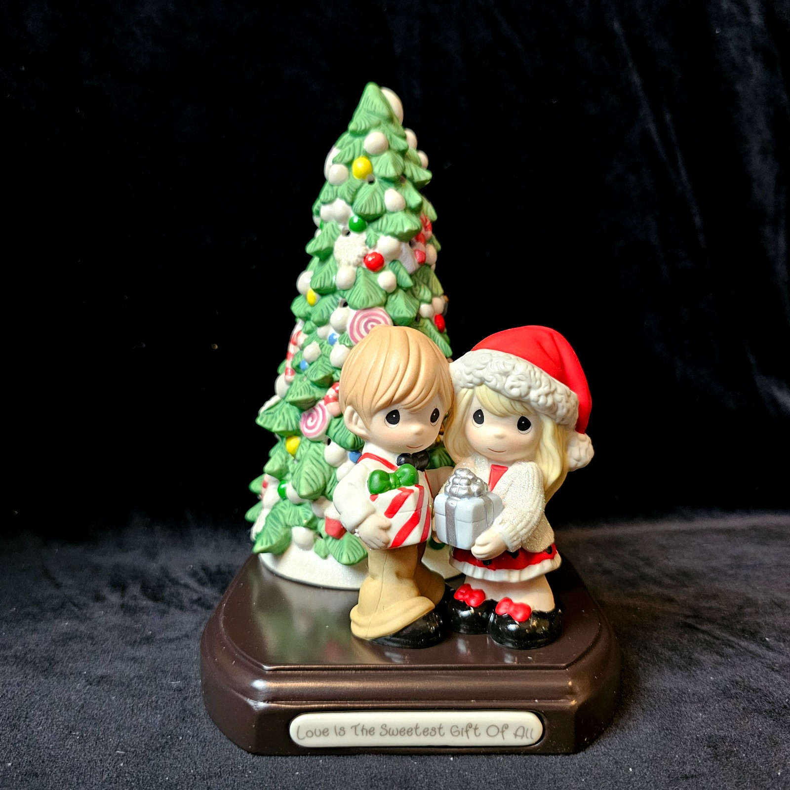 Precious Moments Love Is The Sweetest Gift Of All Chapel Event Exclusive NEW
