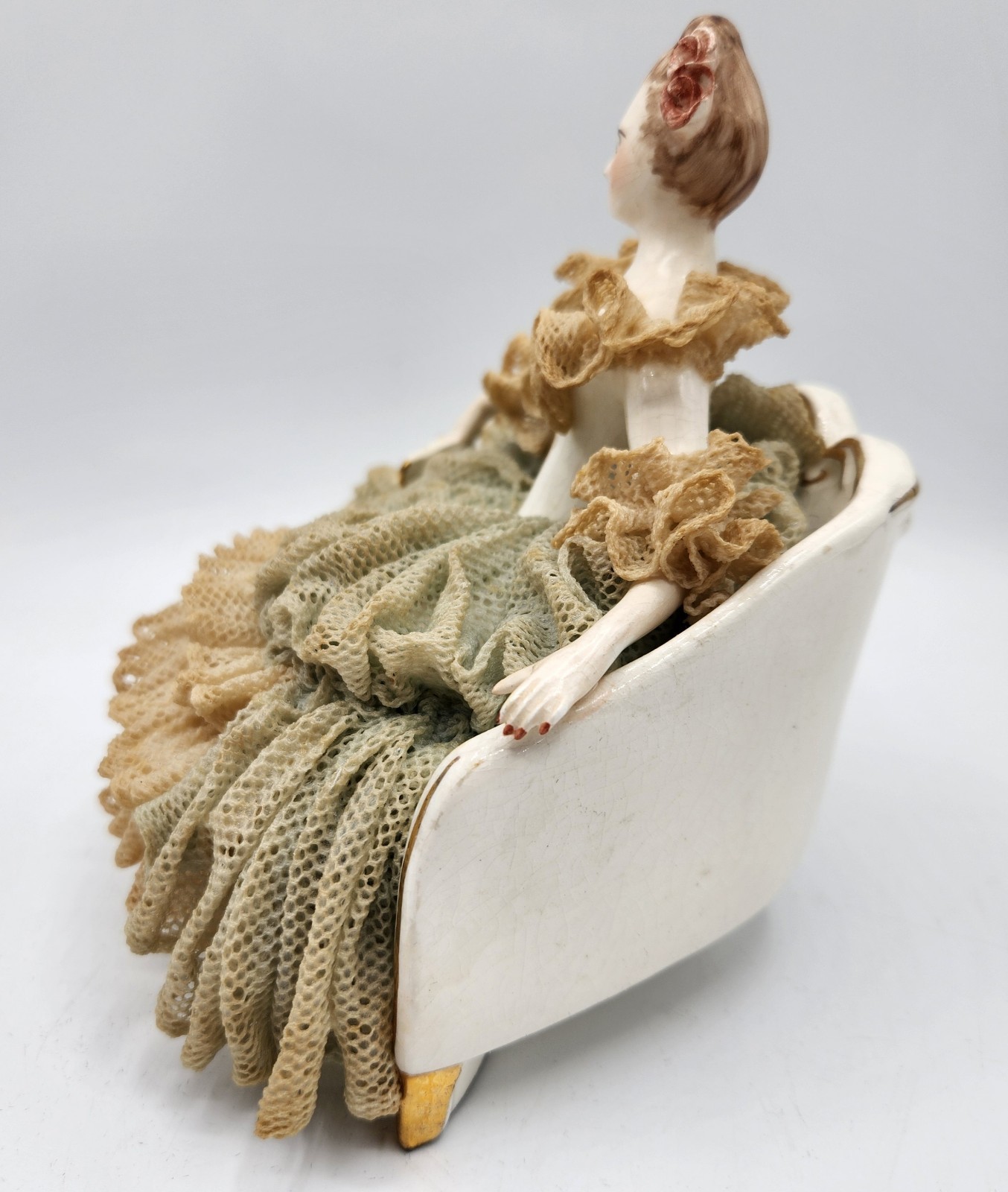 CALIFORNIA DRESDEN LADY IN CHAIR BY AVIS 1940’S WITH FAN No Damage 5 1/2″