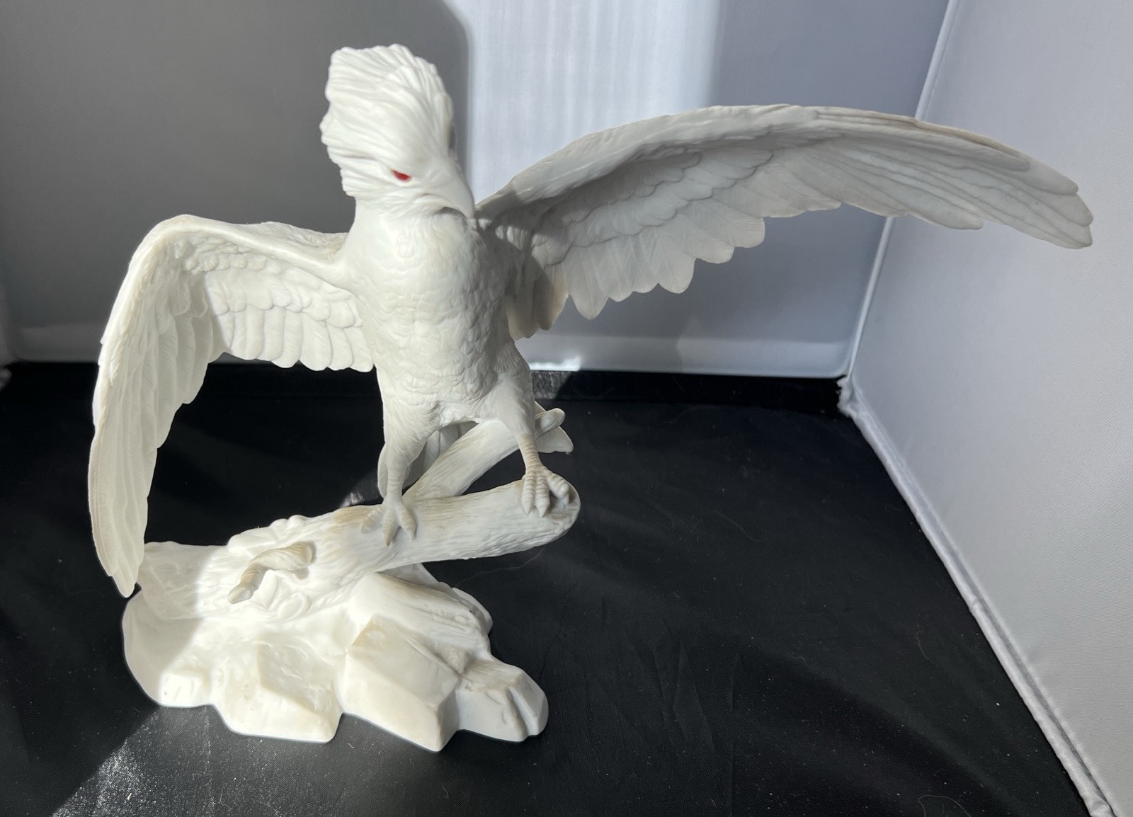 FRANKLIN MINT NOBEL CONQUEROR BIRD BY JONALHAN BRONSON 1984