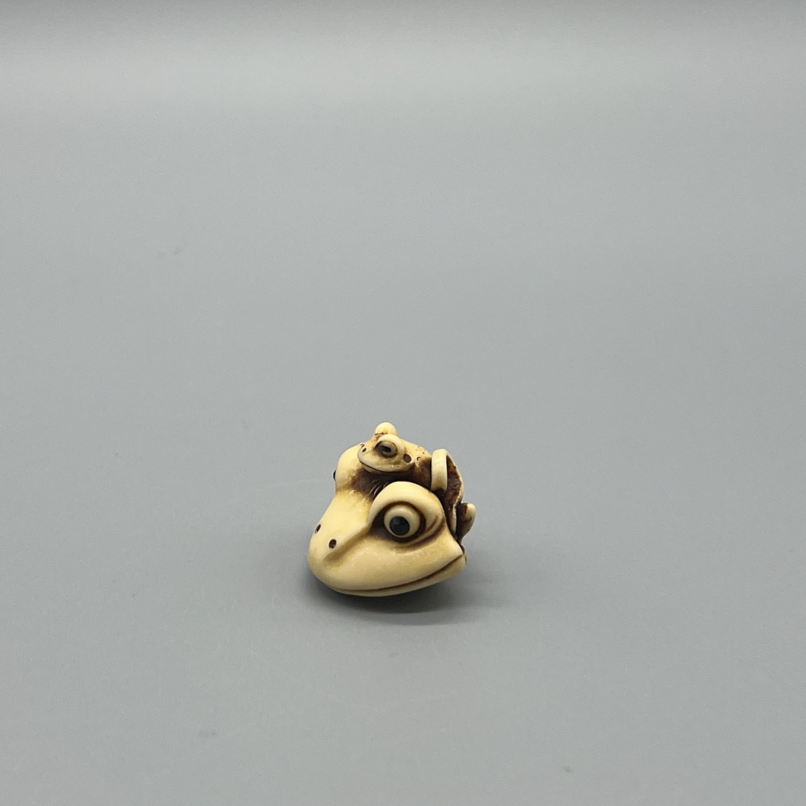 Adam Binder Editions Figurine Limited ABE Netsuke Frog Mask 140/?