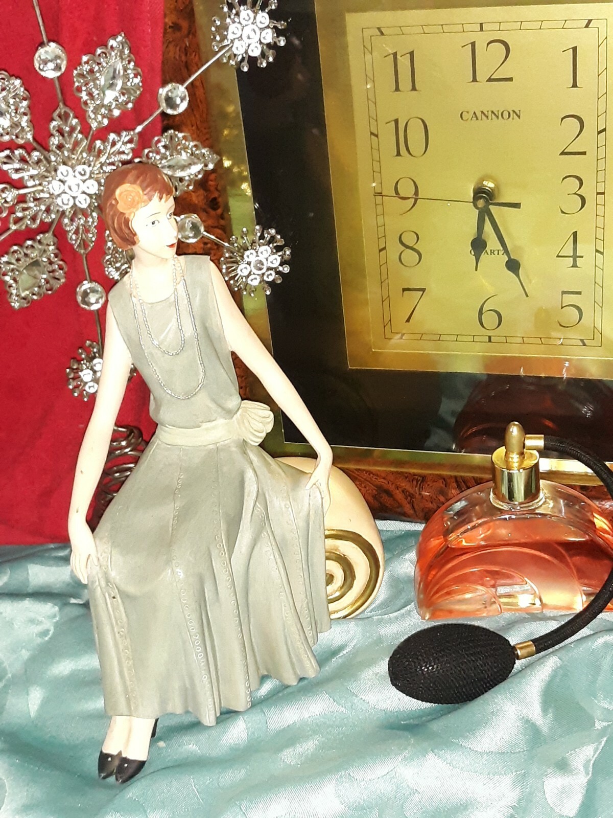 Love Bundle: Figurine, wall clock, ’34 Ford Roadster V8, metal sculpture,perfume