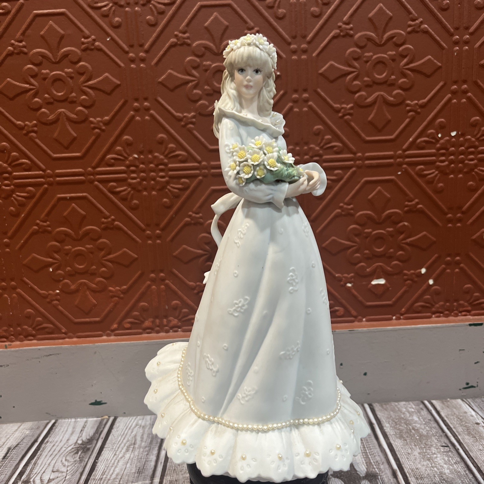 Classic Brides of the Century Heather 1970’s Porcelain Figurine 10” Wedding