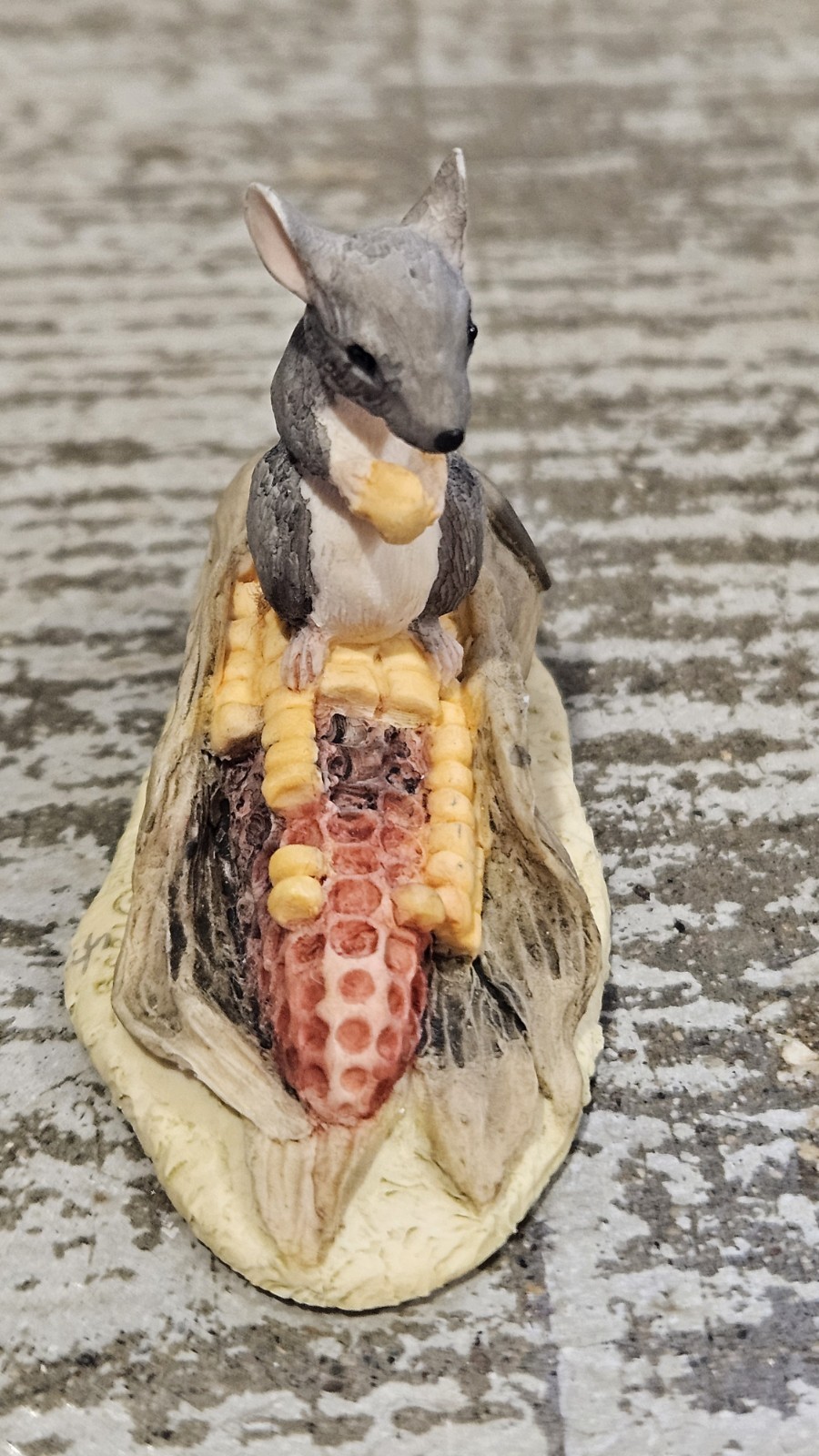 Lowell Davis RFD America Corn Crib Mouse Figurine Schmid