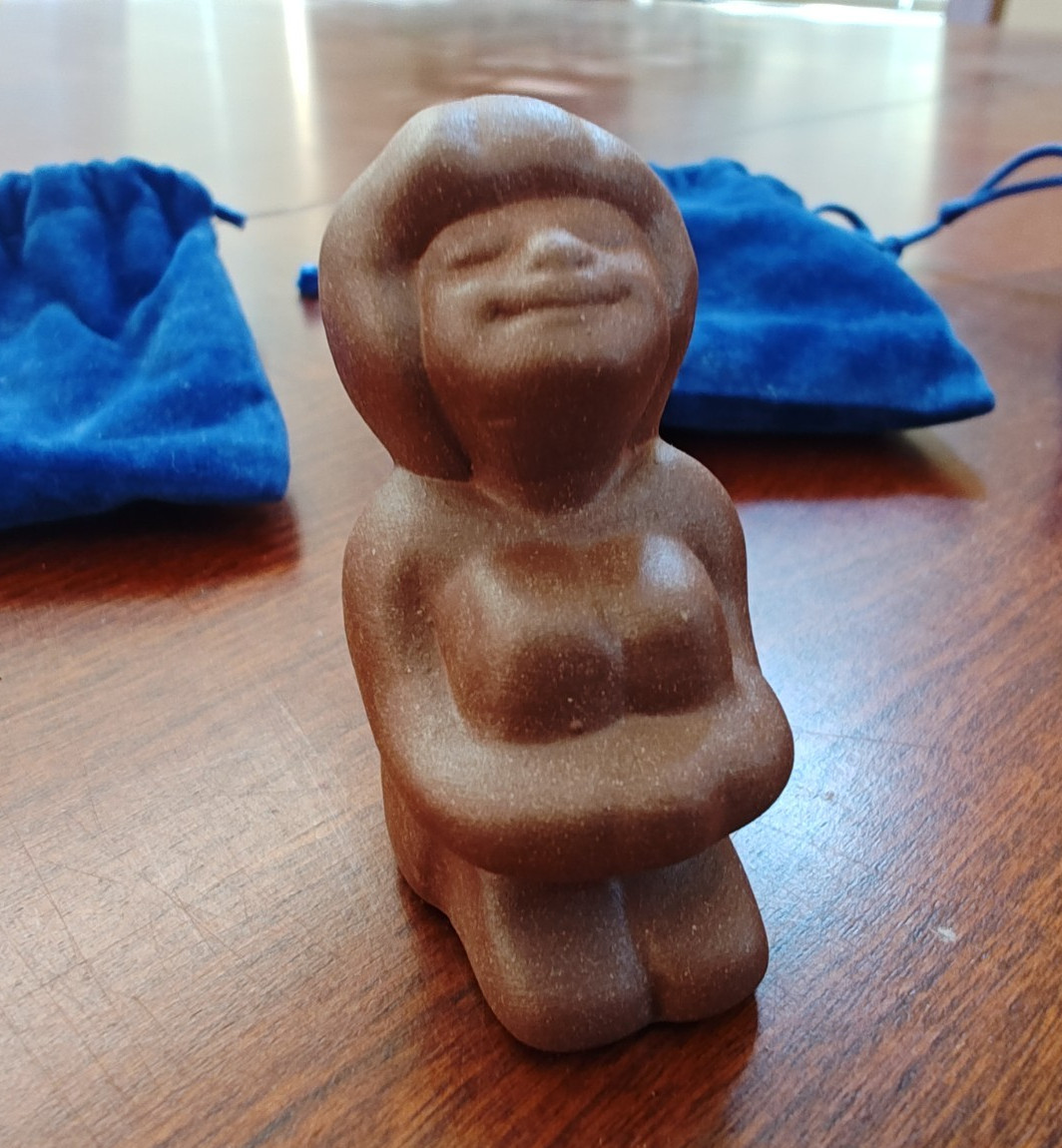 Lot of 4 LUMP OF LOVE Smiling Child Hugging Knees/Praying/Hand Carved Stoneware