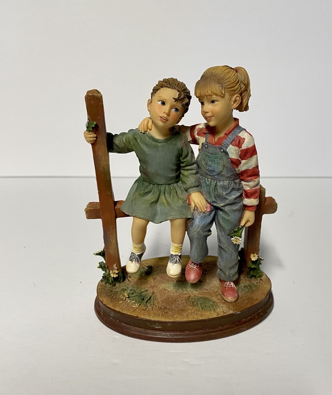 Kathy Andrews Fincher Demdaco Resin Figurine “Mama Says Friends Are Forever”
