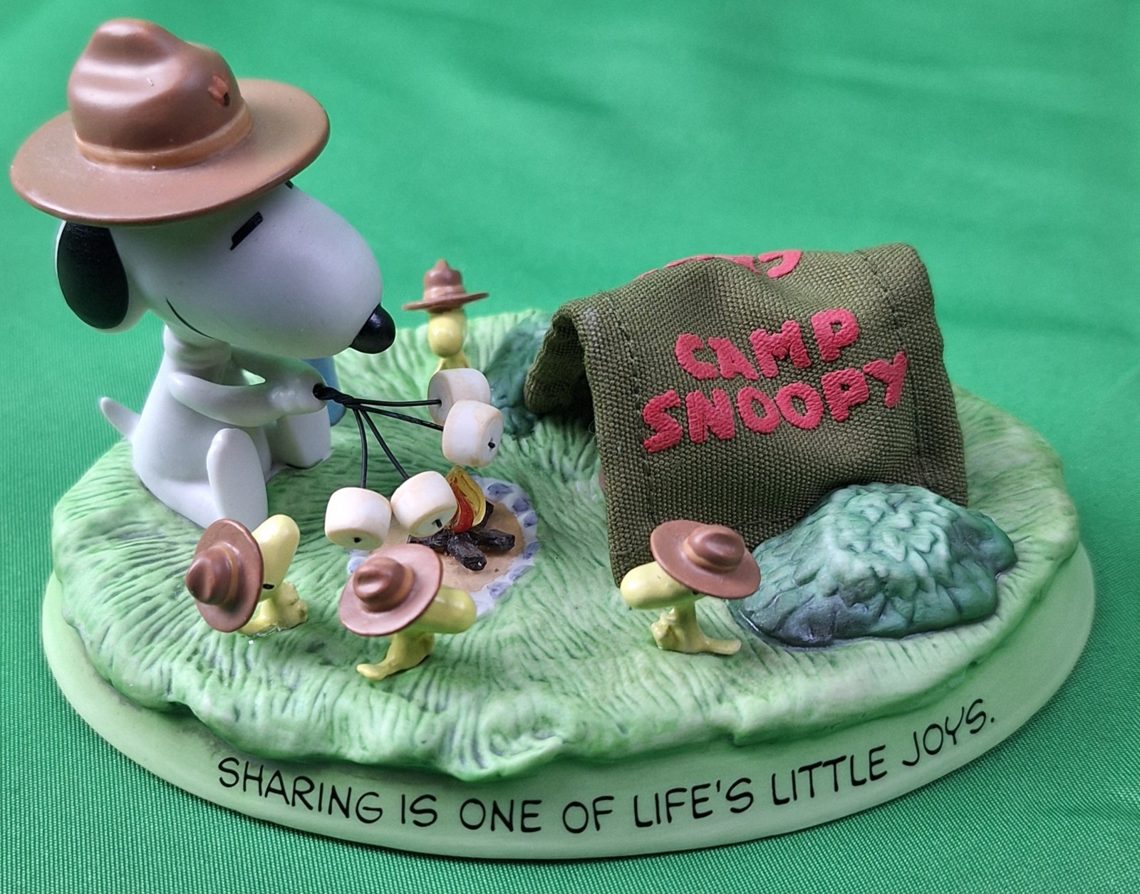 Peanuts Snoopy Woodstock Campfire Friends 2000 Hallmark Gallery Figure 2E/5590