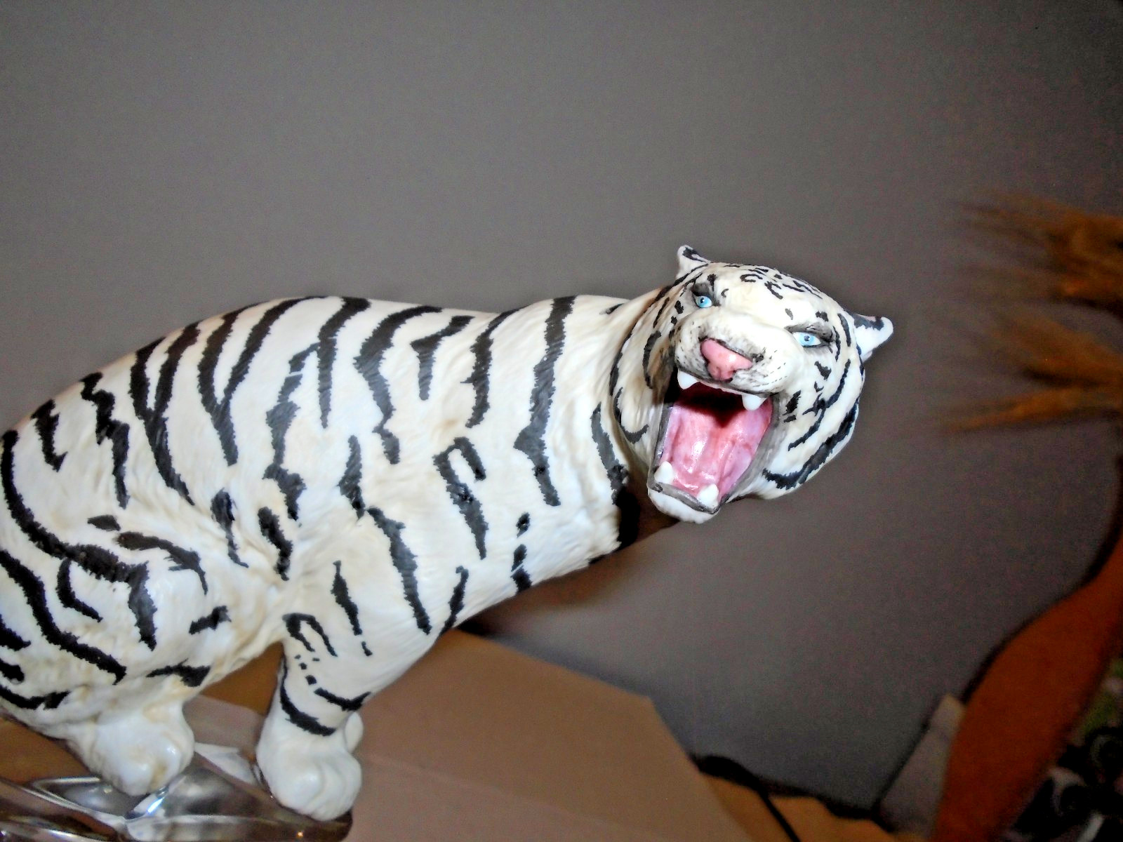 Franklin Mint Porcelain White Tiger On Crystal, 11 1/2″ Tall