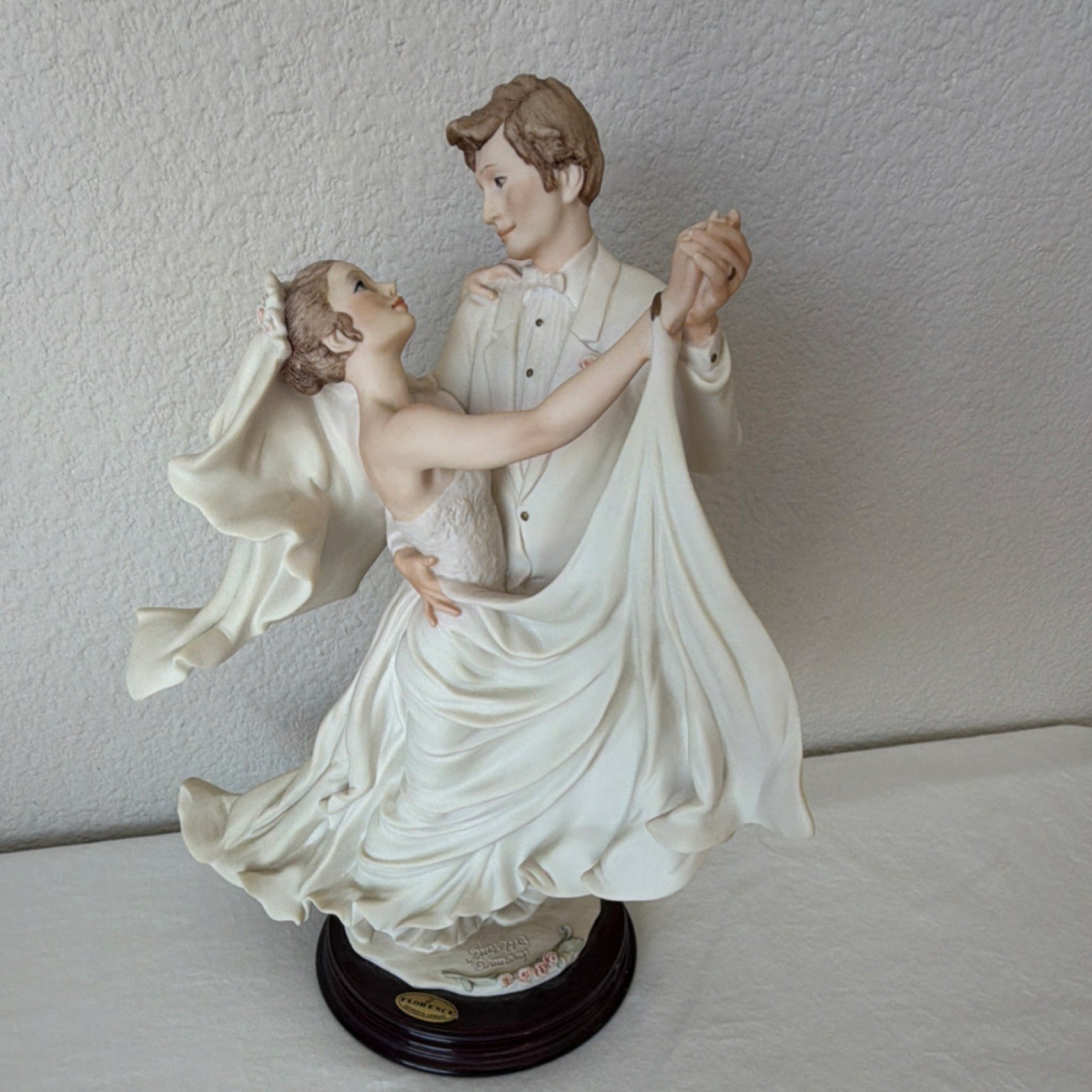 Florence by Giuseppe Armani True Love Porcelain Wedding Figurine 1997