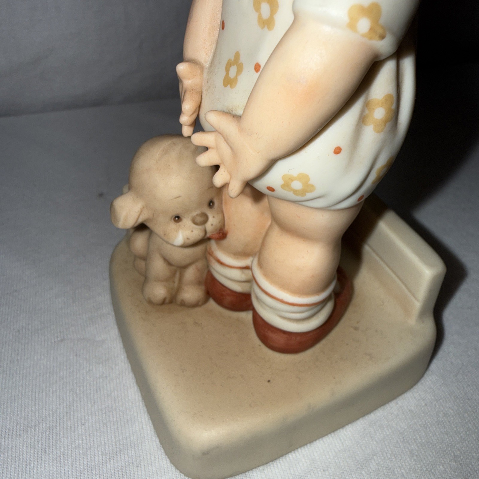 Memories of Yesterday Figurines Lot of 3 – 1987, 1988, 1997- Mint- No Box- Girls