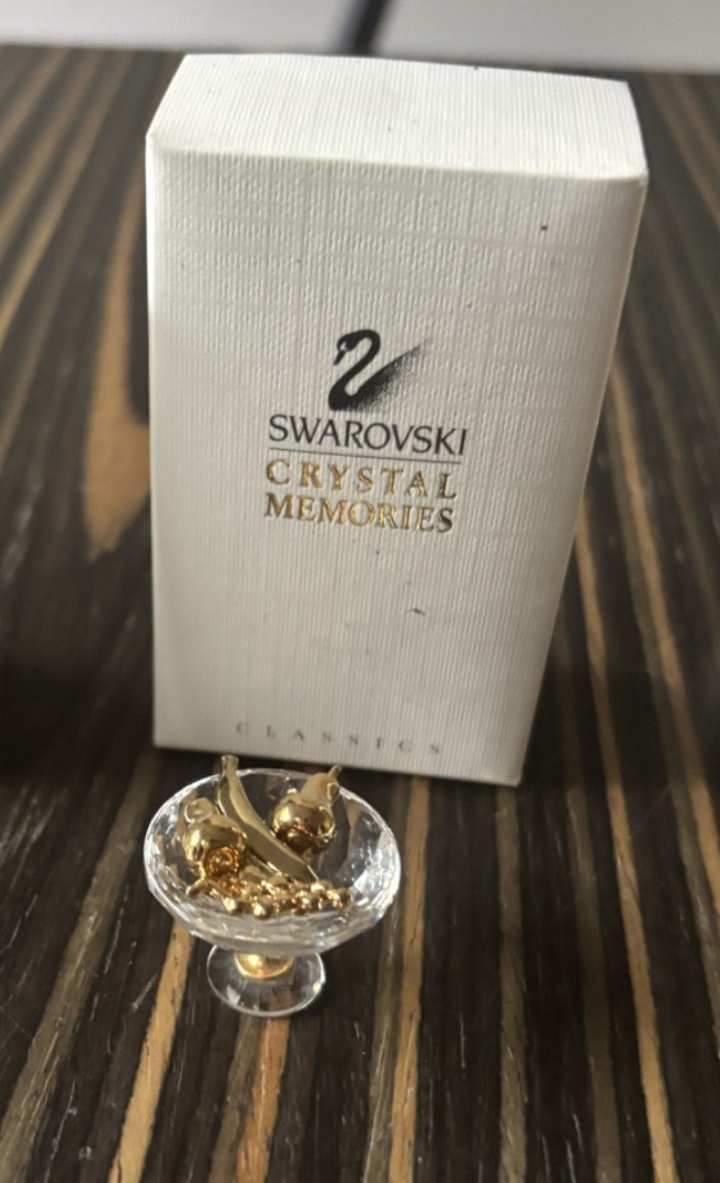 Swarovski Crystal And Gold Plated Lot Of 7 Miniature Memories Figurines NOS