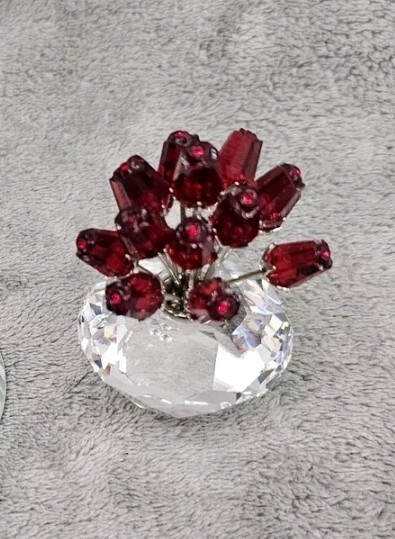 Vintage 2002 Swarovski Crystal The Vase of Roses (Without Packaging)