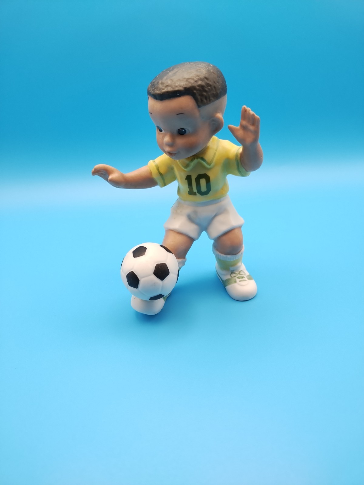 Enesco Soccer Young Boy Player Kicking Ball Goal Soccer #10 Figurine 4.5″