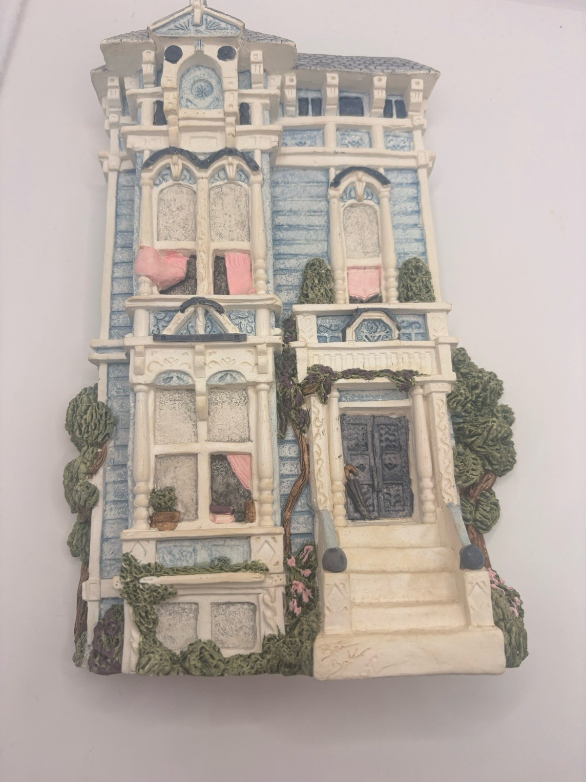 Brian Baker’s Deja Vu Collection 1555 Classic Victorian Handpainted