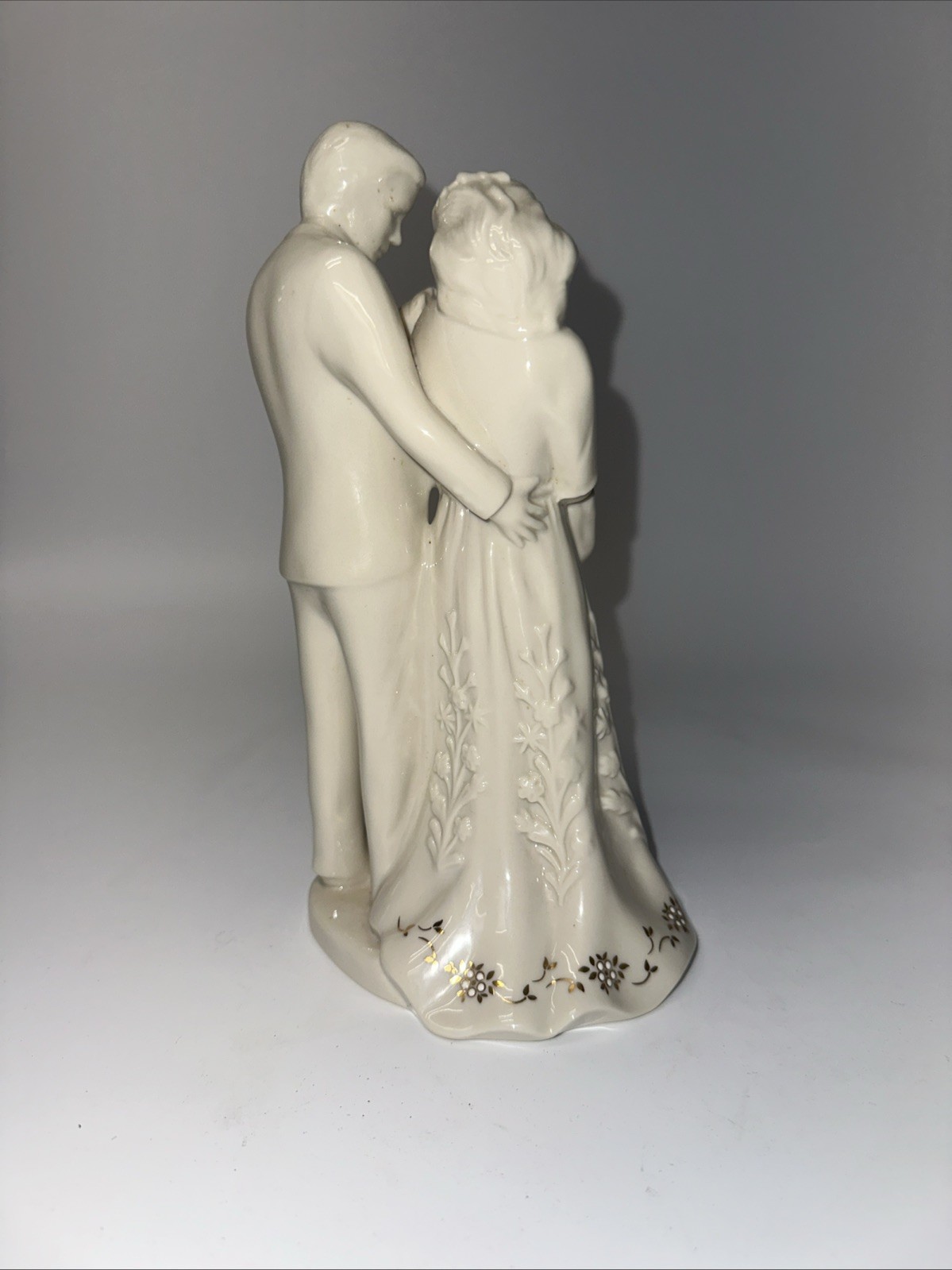 VTG 1996 LENOX China Jewels Family Collection “THE CHRISTENING” No Box READ