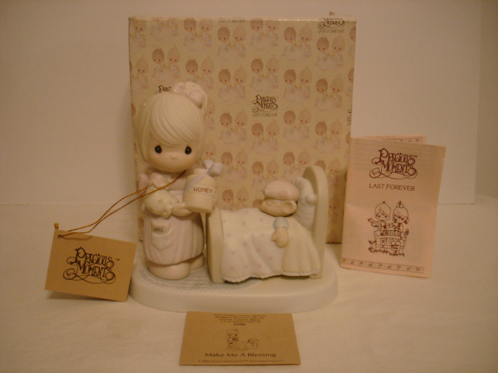 1986 Precious Moments Porcelain Figurine MAKE ME A BLESSING w/BOX Enesco