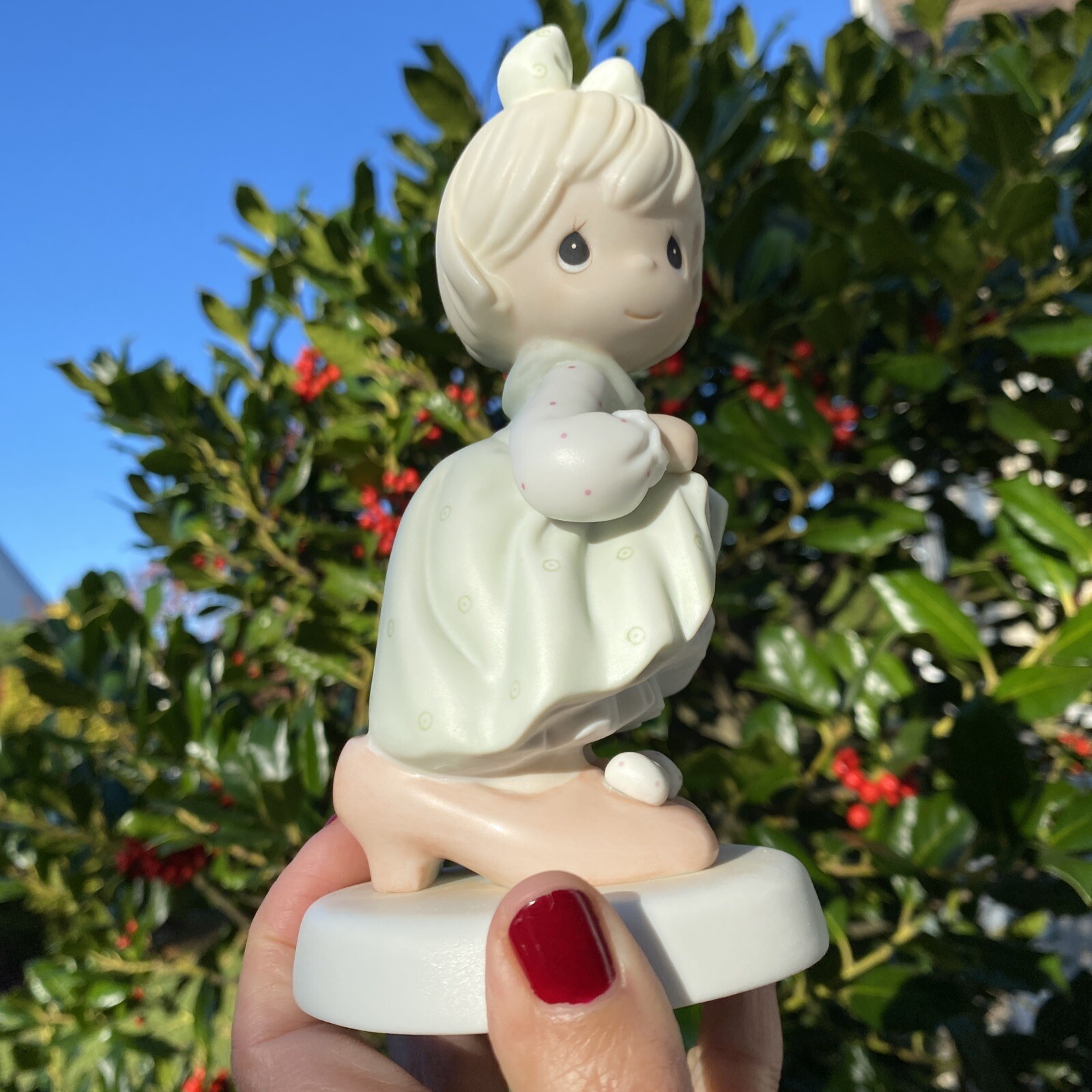 Vintage 1996 Precious Moments 531634 Whos Going To Fill Your Shoes Girl Figurine