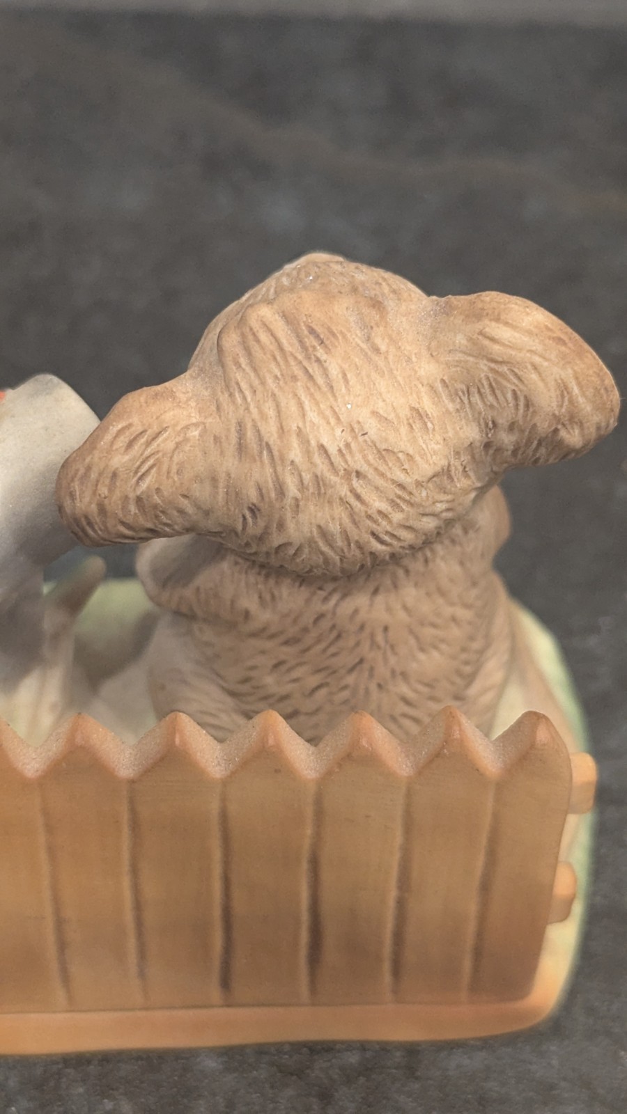 Suzy Zoo 1977 E-9243 Mouse And Mail Box Figurine/Mail Holder 3”