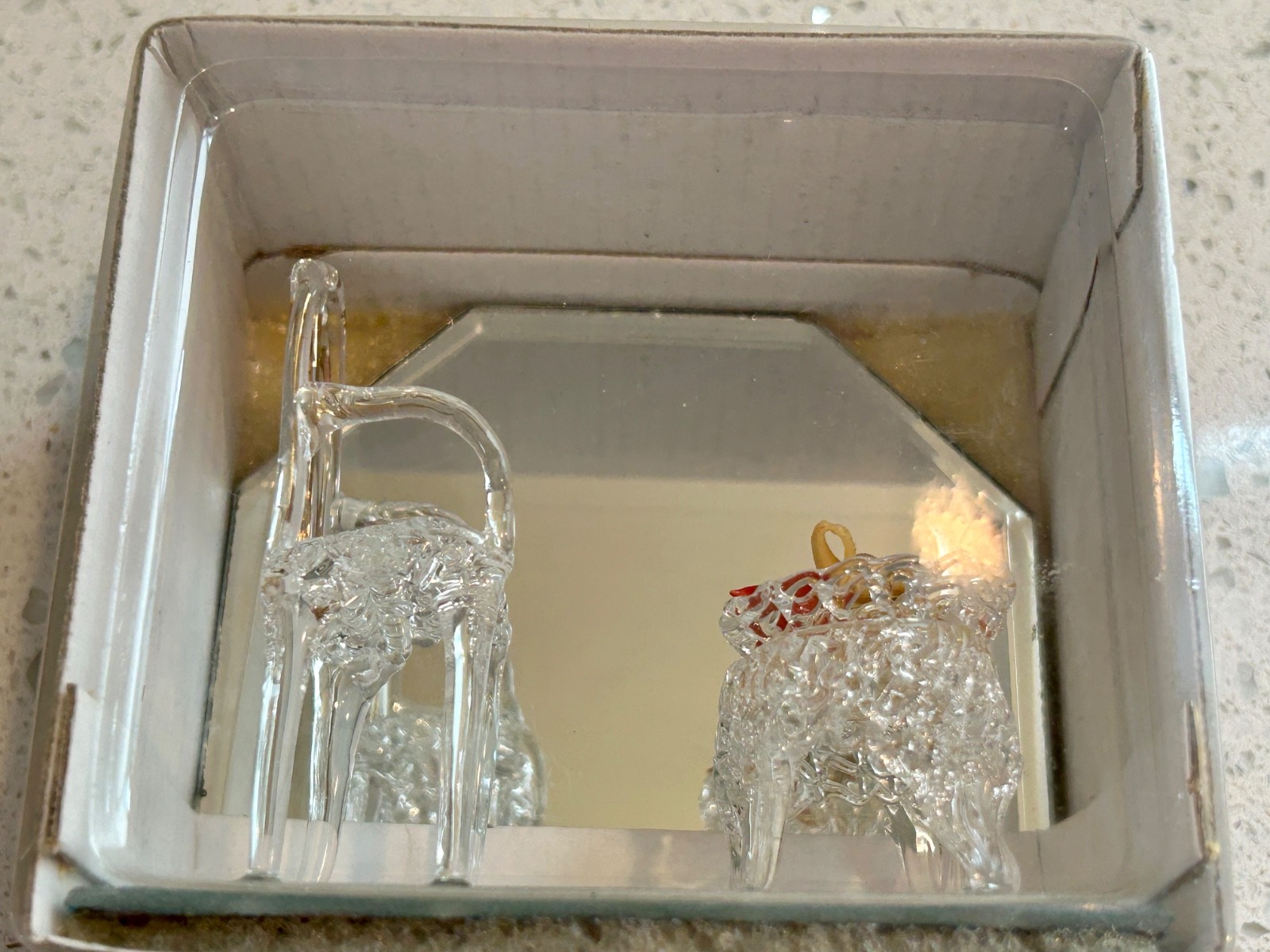 Spun Glass Chair, Table & Fruit Bowl on Mirror – Decor Figurine – New in Box