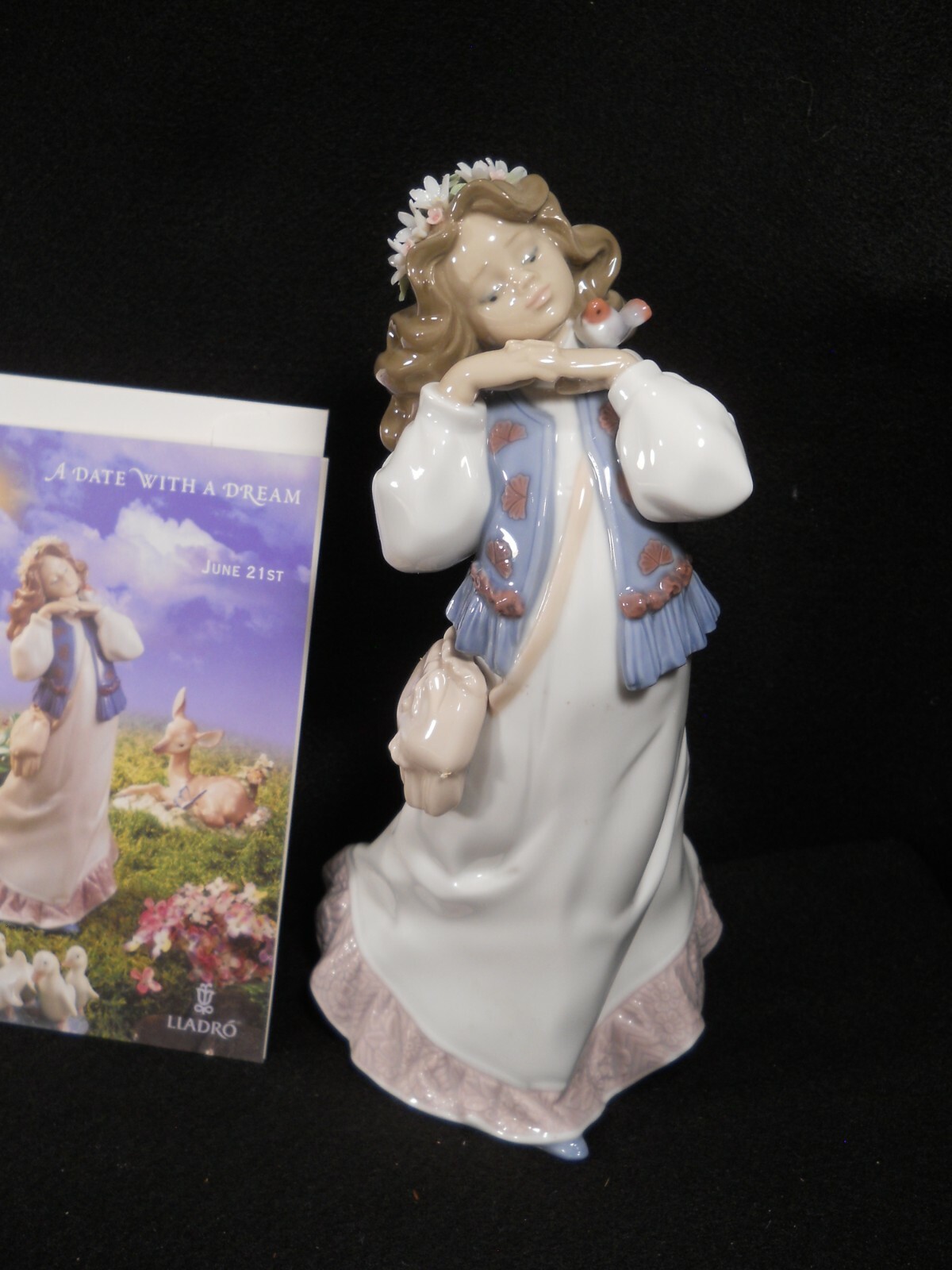 Lladro Dreams of a Summer Past – Special Event Figurine #06401